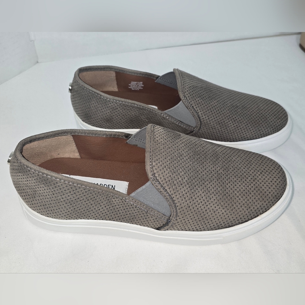 Steve Madden Taupe Slip-On Shoes Sneakers ZARAYY size 9.5 New